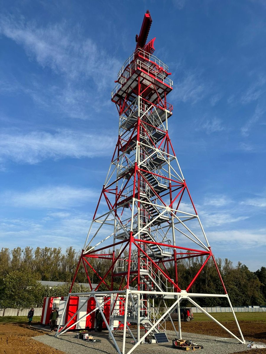 Radarová veža z dielne VÝVOJ Martin je na letisku v Prešove